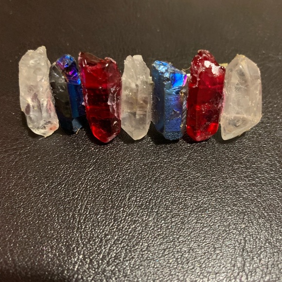 Barrette - Picture 1 of 1